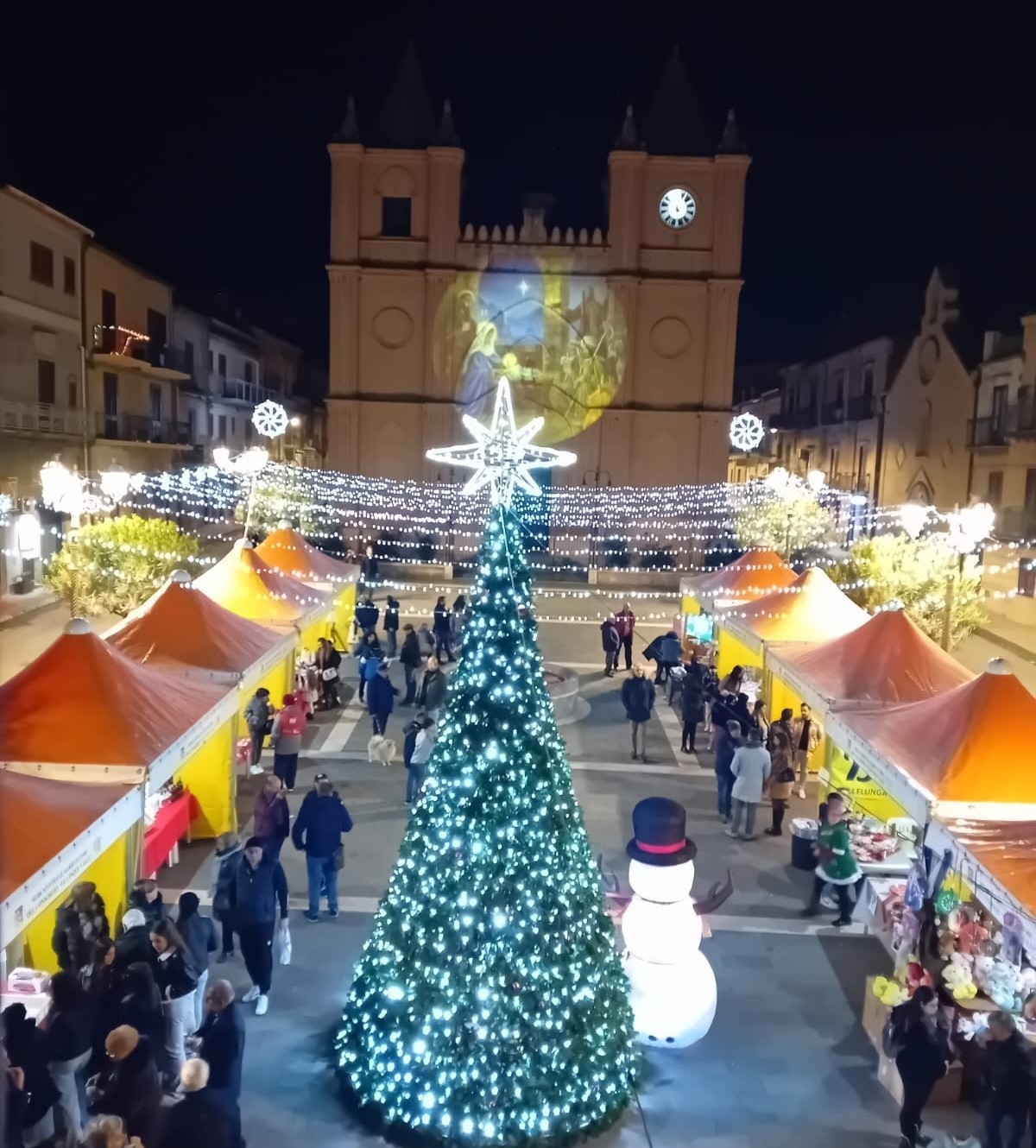 Vallelunga. Alto indice di gradimento per i mercatini di Natale organizzati dall’amministrazione comunale