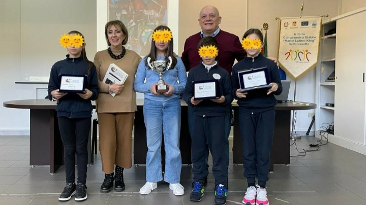 Caltanissetta, per 4 alunni del King pioggia di riconoscimenti al premio “Città Viva” di Ostuni