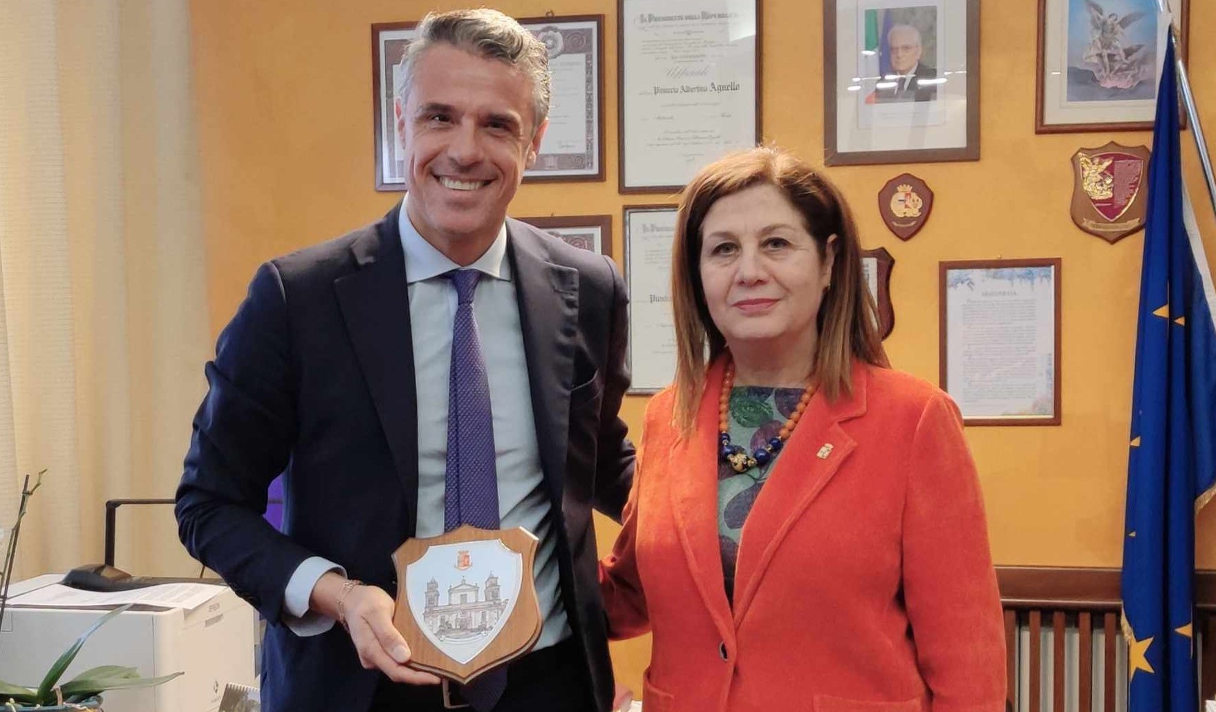 Caltanissetta. In Questura visita istituzionale del sen. Salvatore Sallemi