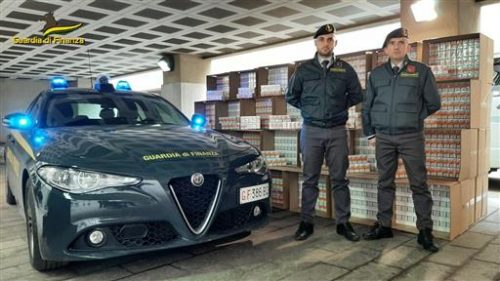Sicilia, contrabbando: sequestrate 2 tonnellate di sigarette, due arresti