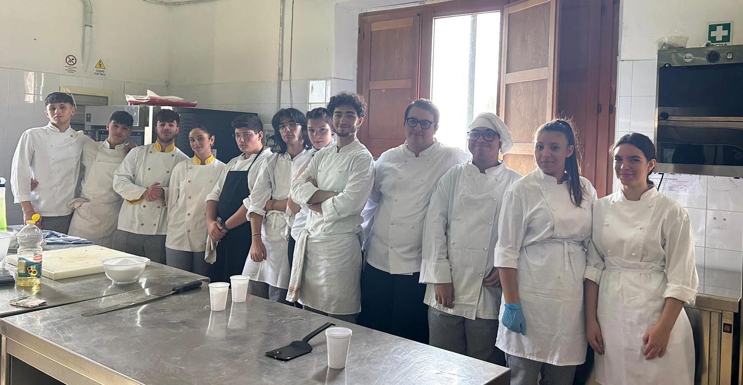 Scuola. Alberghiero Di Rocco di Caltanissetta: 74 nuovi operatori tecnici nel settore della ristorazione, della ricezione alberghiera e del comparto turistico