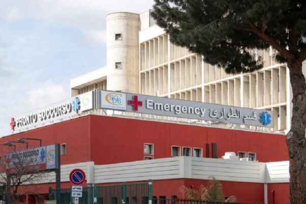 Giovane di 25 anni ferito a coltellate a Palermo nei pressi di un pub