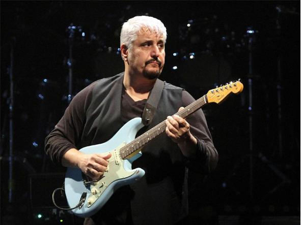 Nove anni senza Pino Daniele, nasce un premio dedicato a lui