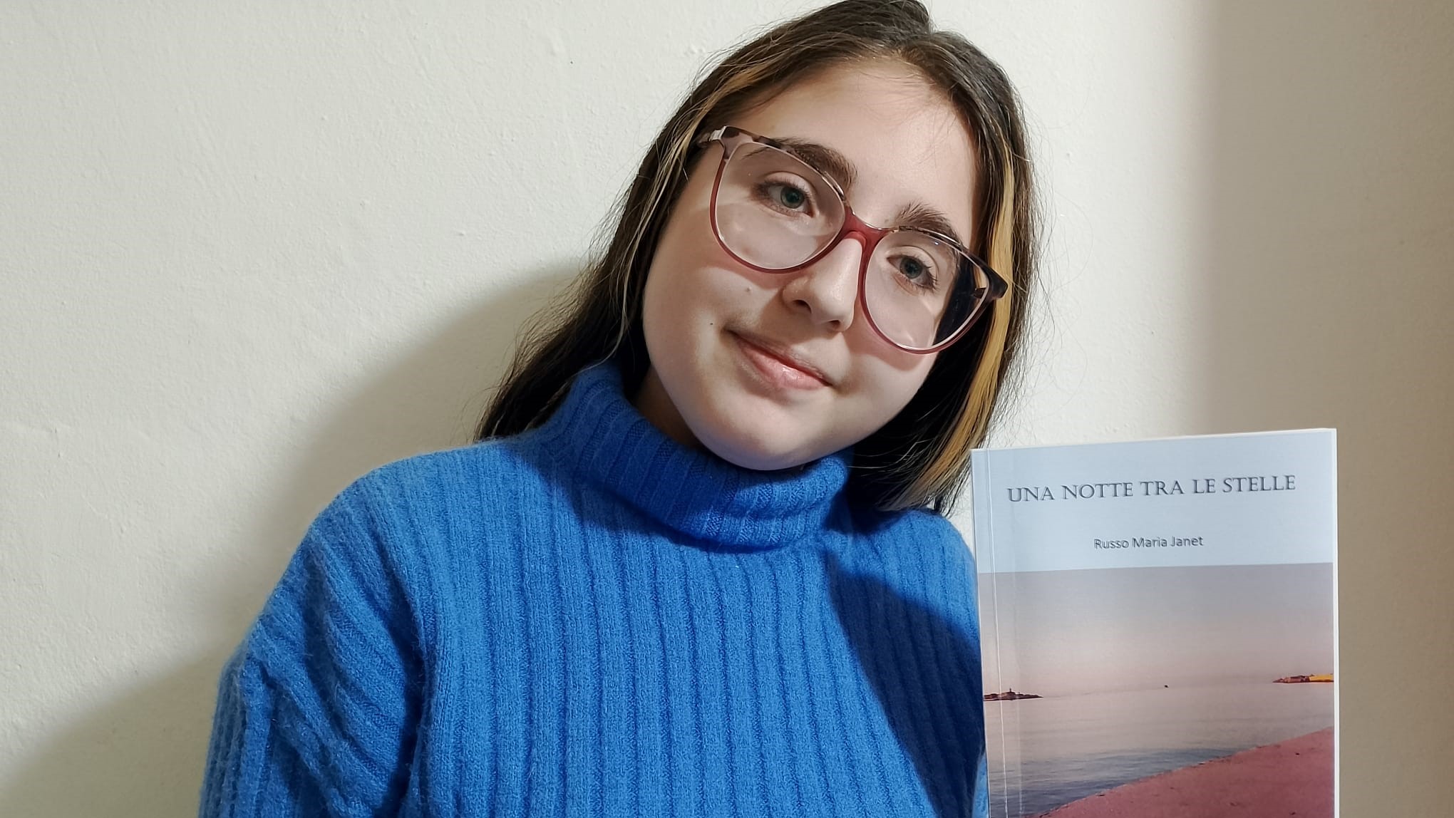Caltanissetta, la 14enne Maria Janet Russo firma il suo primo romanzo: “Una notte tra le stelle”
