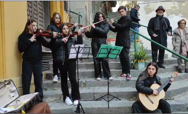 Musicisti della Don Milani all’inaugurazione della “Casa del volontariato Centro Storico”