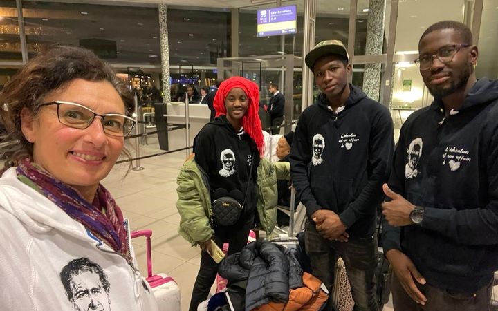 Sicilia, dal Senegal ad Aidone e ritorno per aprire una polleria: la storia di tre senegalesi