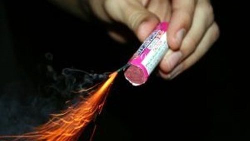 Nel Palermitano bimbo di 10 anni raccoglie per strada un petardo che gli esplode in mano e lo ferisce