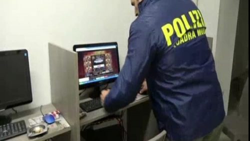 Gioco e scommesse illegali. Vasta operazione della Polizia di Stato in tutta Italia: sequestri, denunce e multe