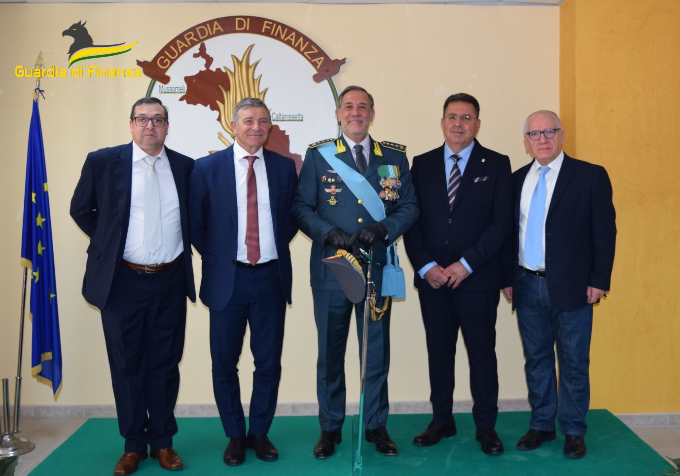 Caltanissetta, Finanza: giuramento individuale, consegnate benemerenze e ricompense