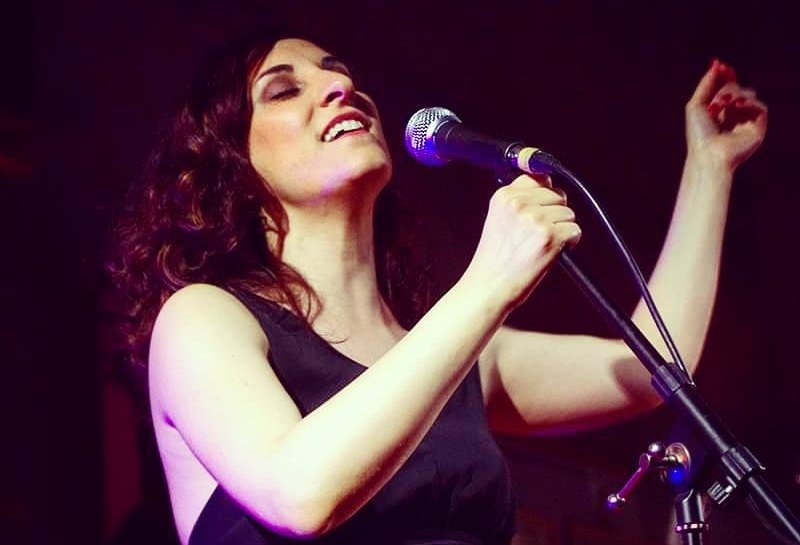 Caltanissetta. Il 16 febbraio nella sala espositiva delle Vare c’è la rappresentazione “Trentatrianni” con la voce di Francesca Incudine