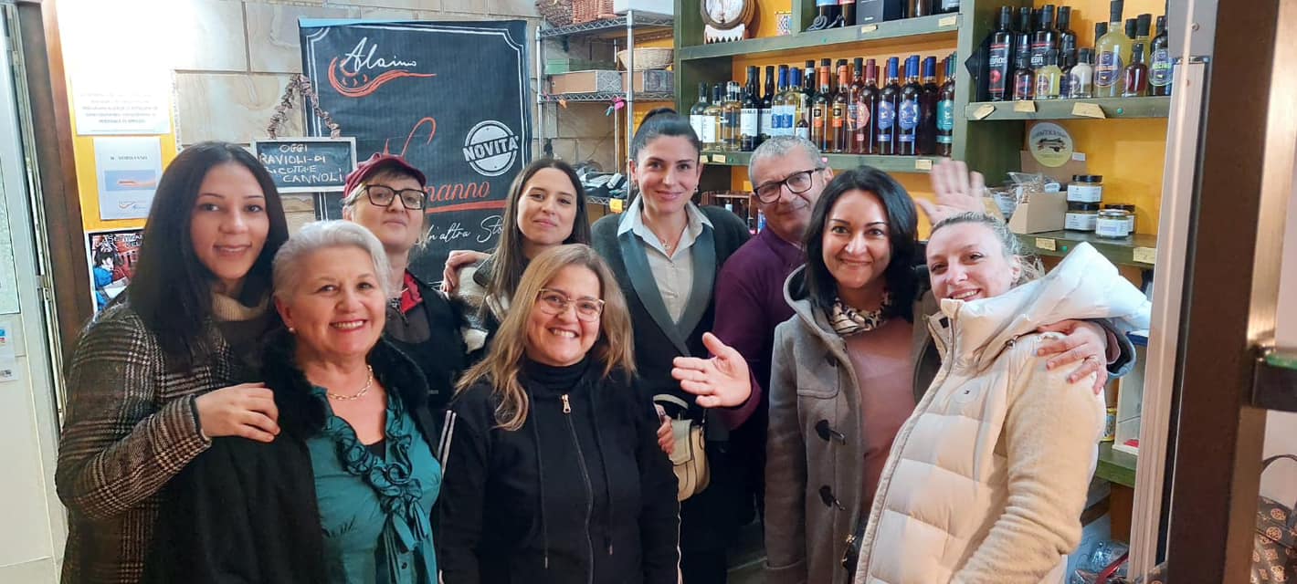 Delia. I ragazzi del progetto “Bibliotechiamo un volano per l’inclusione” ospiti presso il laboratorio di produzione della cuddrireddra