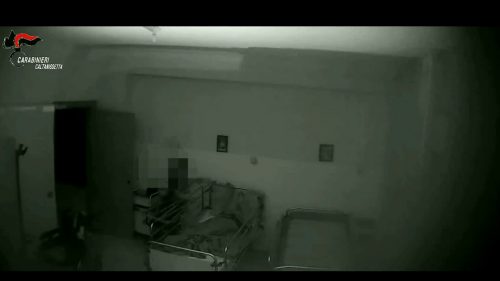 Caltanissetta, casa di riposo “lager”: la denuncia di due figlie ha ‘acceso’ l’indagine