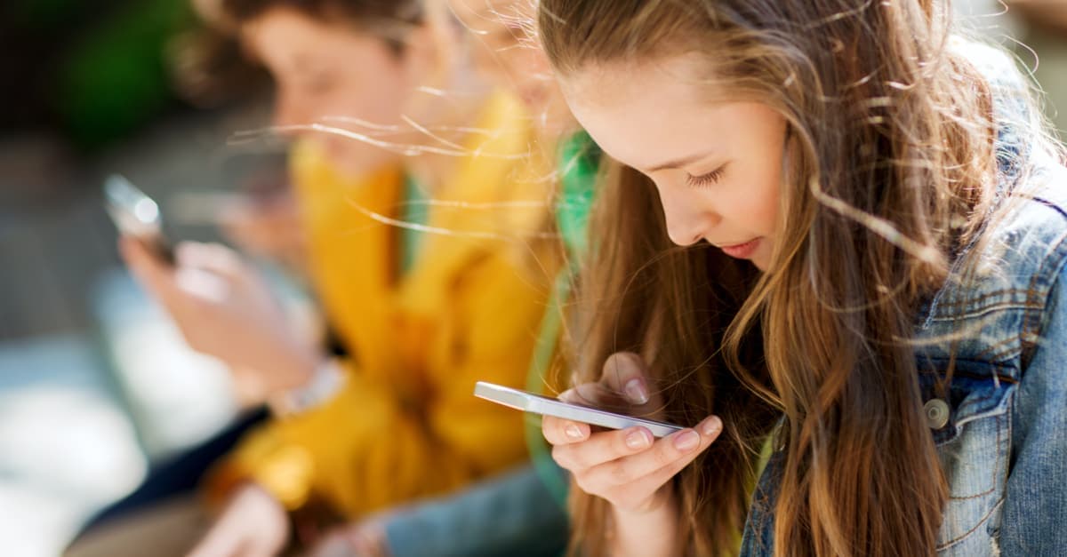 Smartphone: cambia veramente il cervello dei giovani? La risposta degli esperti