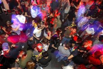 Francia, festa della musica: 145 donne vittime di ‘punture’ per abbassarne le difese