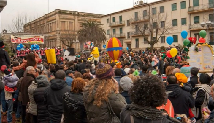 San Cataldo, Carnevale dei bambini… and Family: domenica l’oratorio dei Salesiani colora la piazza