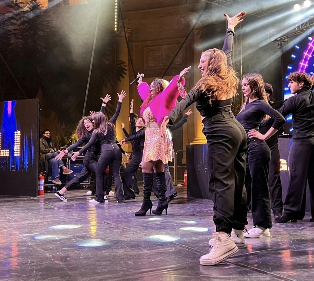 Al Carnevale di Acireale nel programma televisivo “Live Show” 12 ballerini nisseni protagonisti