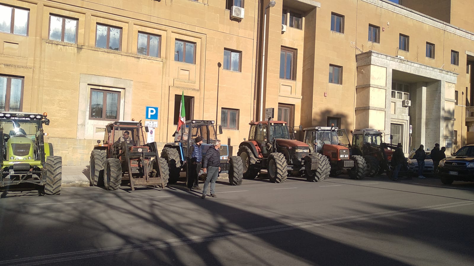 Caltanissetta, Protesta dei trattori: i rappresentanti accolti dal Prefetto Armenia