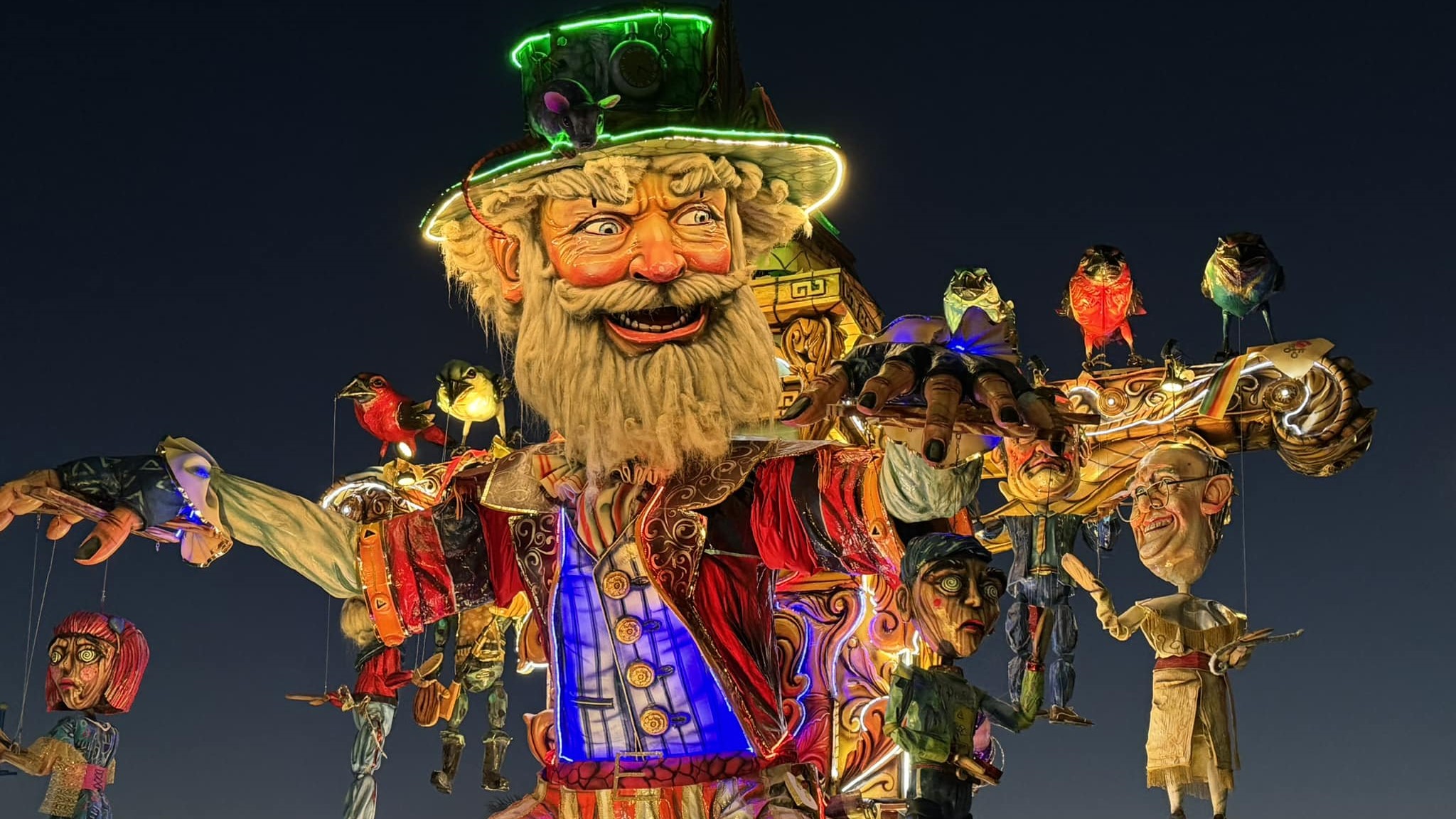 Carnevale di Sciacca: vince il carro con “Le false verità”