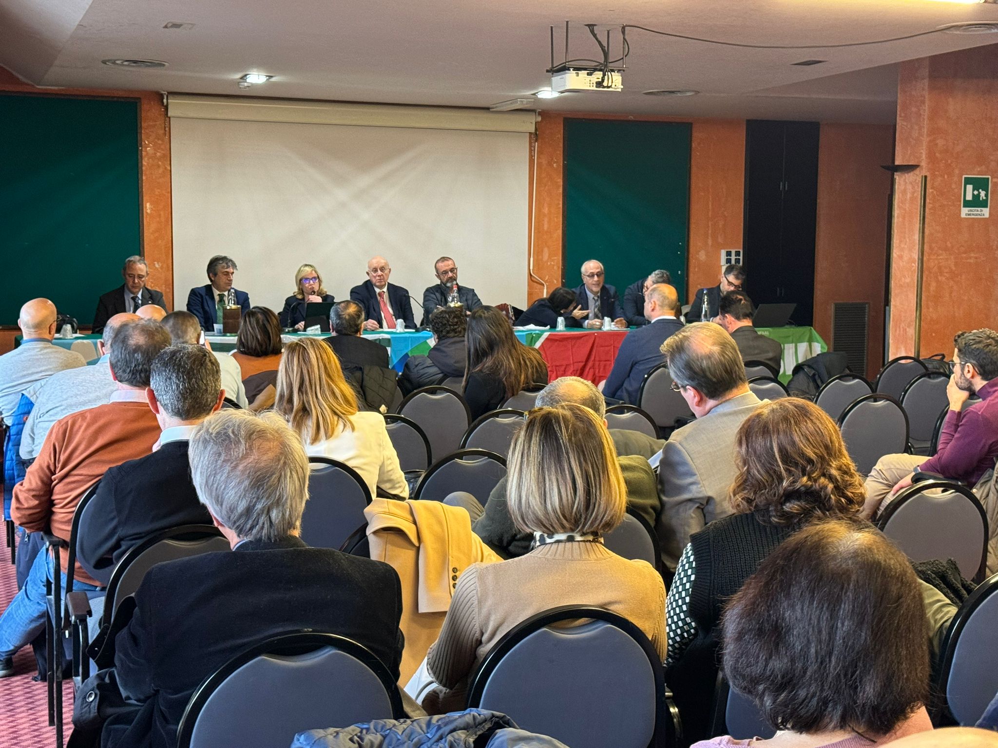 Caltanissetta, nuovo contratto dei bancari: un “Sì” all’unanimità