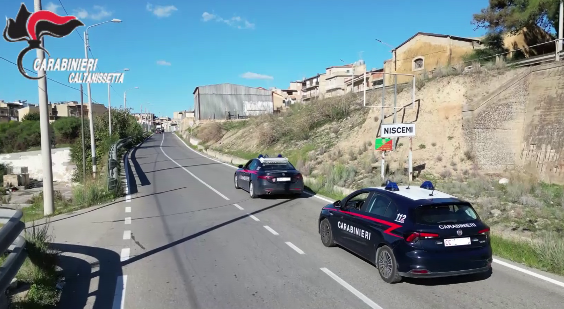 Carabinieri nel nisseno: controlli su stupefacenti, sicurezza stradale e sanità alimentare