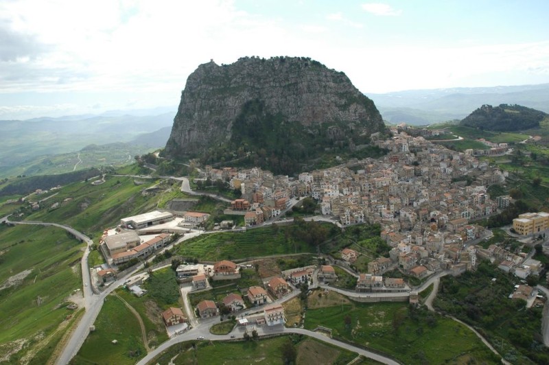 Sutera, “Amunì a verdura”: Corso riconoscimento erbe spontanee commestibili siciliane