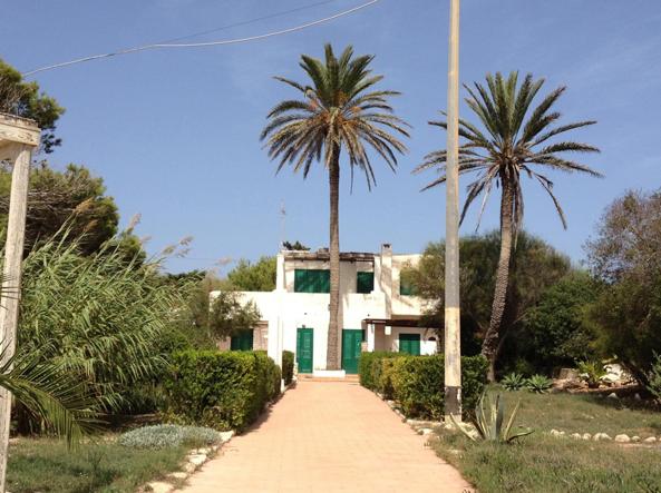 Comprata da un nisseno Villa Due Palme di Silvio Berlusconi a Lampedusa
