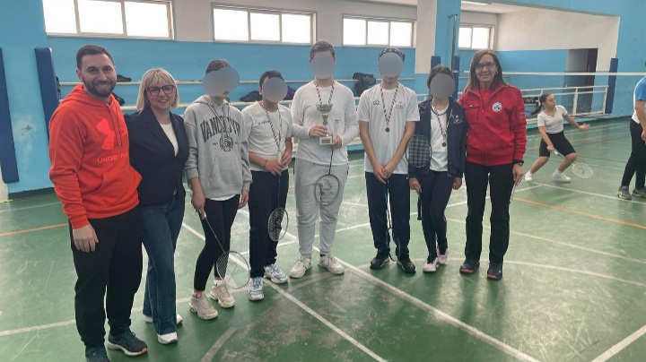 Caltanissetta, per gli alunni del “King” terzo posto ai campionati provinciali di Badminton