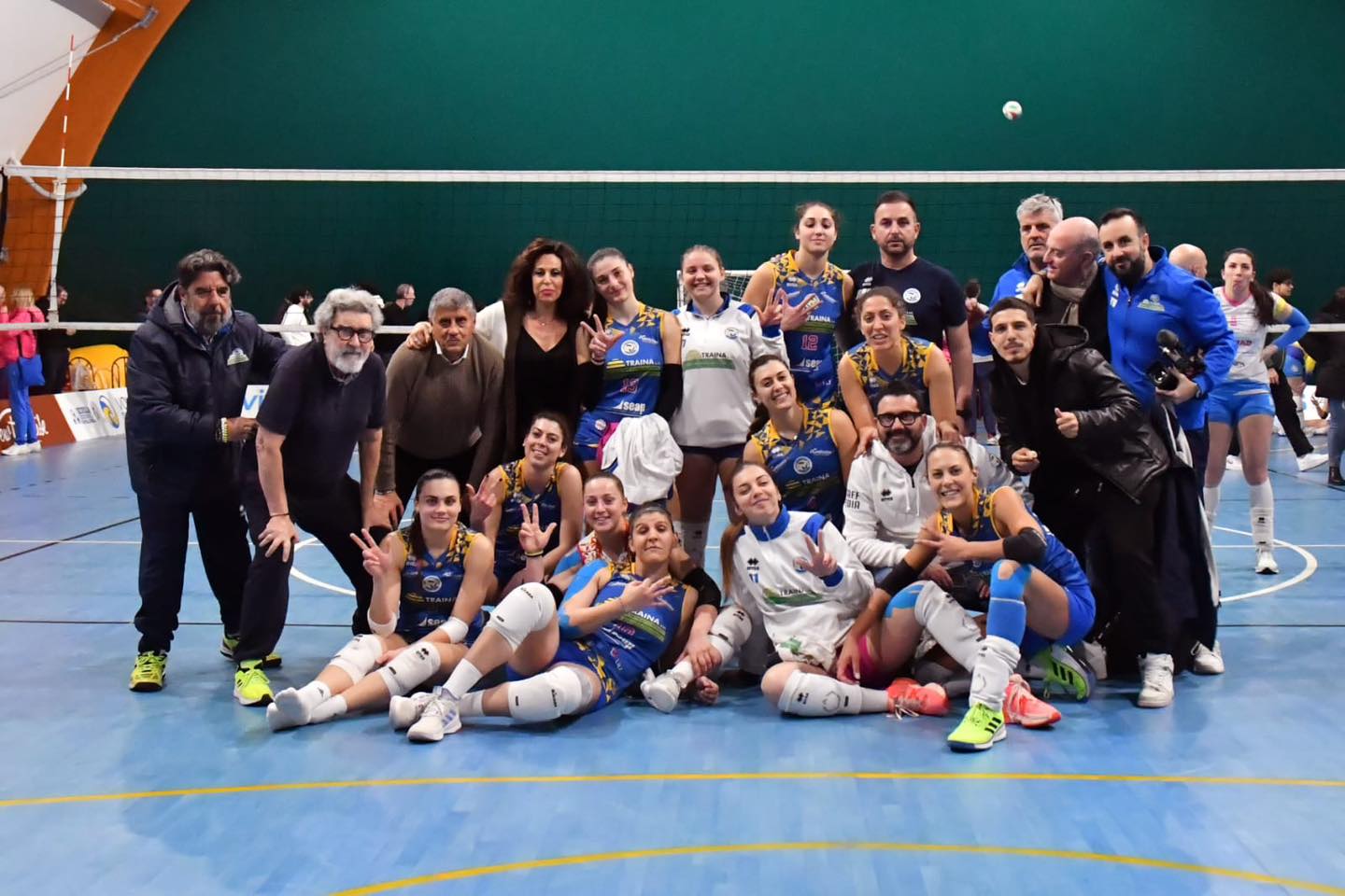 Pallavolo femminile B2. La Traina batte 3-0 la Sensation Profumerie e consolida il secondo posto in classifica