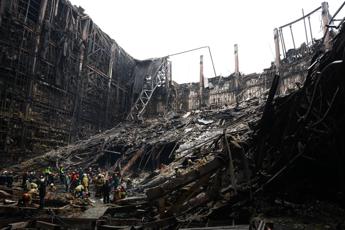 Attentato Mosca, Russia: “Ucraina, Usa e Regno Unito dietro attacco”