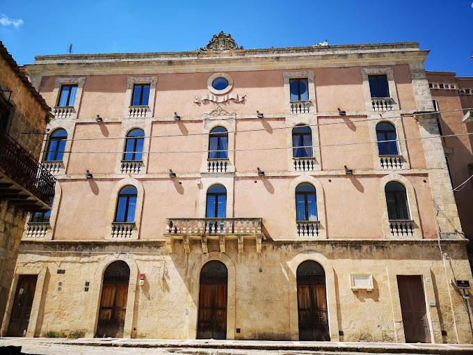 Mussomeli, in consiglio comunale trattati tutti i punti dell’o.d.g. Si è discusso sui posteggi (IL VIDEO)