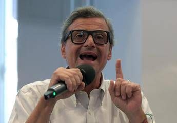 Dl sicurezza, Calenda contro Balboni: “Vuoi fare il fascista? Ci vediamo a Colle Oppio”