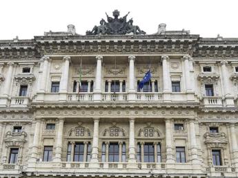 Eredità Agnelli, annullamento sequestri: pm ricorrono in Cassazione