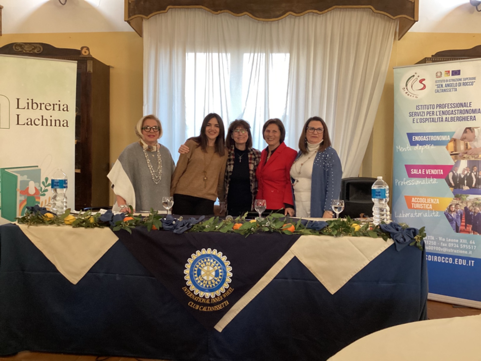 Caltanissetta. Al “Di Rocco” un successo il Salotto letterario “4 Chiacchiere, Musica e..Cioccolata”