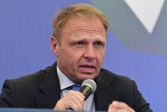 Lollobrigida: “Ostriche non siano bene di lusso”