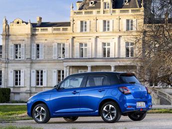 Nuova Suzuki Swift Hybrid: una quarta generazione efficiente e aspirata