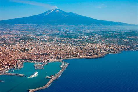 Quali sono le città italiane con più ore di sole: lo svela un’indagine, vince Catania