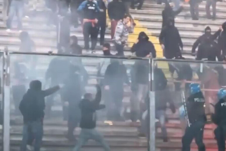 Scontri all’Euganeo: 17 daspo Questura a ultras del Catania