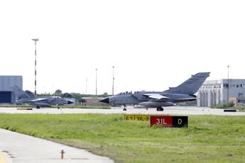 Tornado si abbatte sull’aeroporto di Trapani, gravi danni