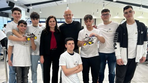 Caltanissetta, studenti del Rapisardi Da Vinci vincono le regionali del Robocup Junior 2024