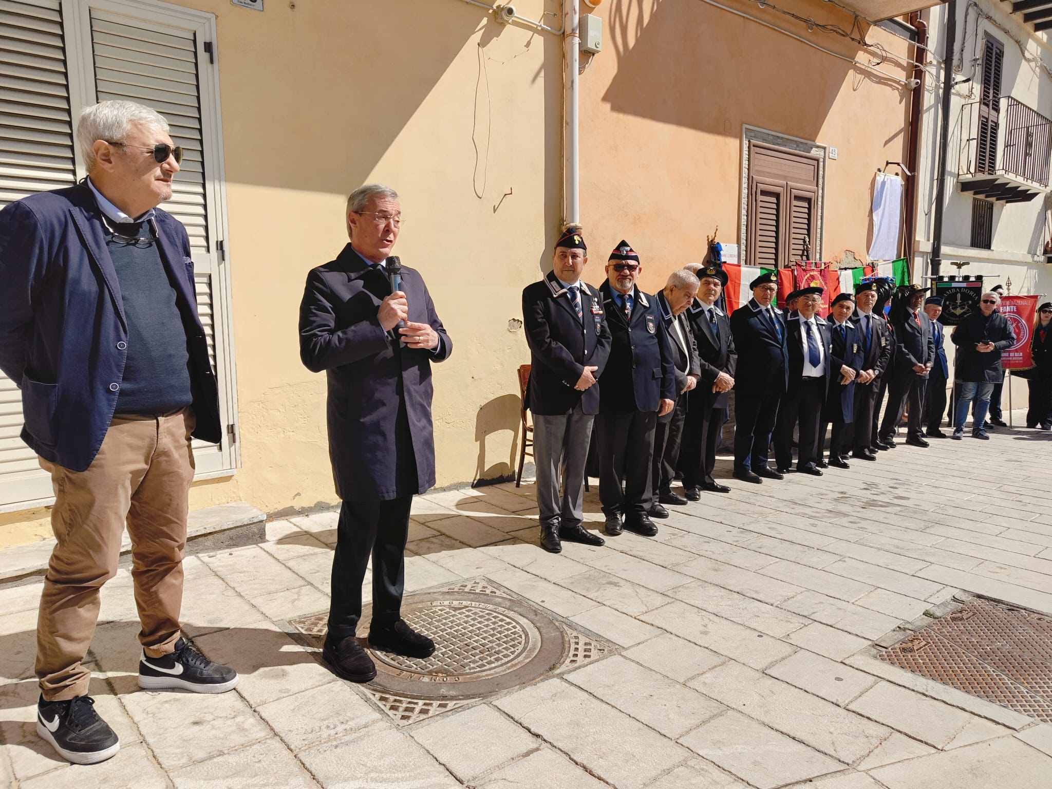 A Gela scoperte lapidi che ricordano la morte di due sottufficiali uccisi il 10 luglio 1943