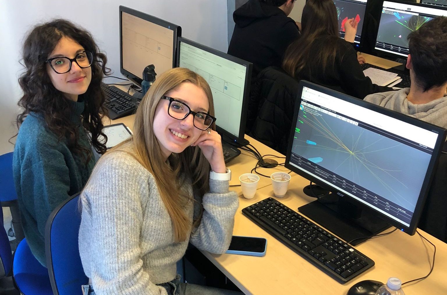 Caltanissetta. Cern Masterclass per due alunne del Liceo Scientifico “Volta” all’Università di Catania