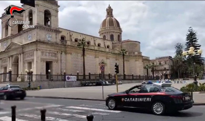 Stroncato traffico di droga all’ombra della mafia, 4 arresti nel Catanese
