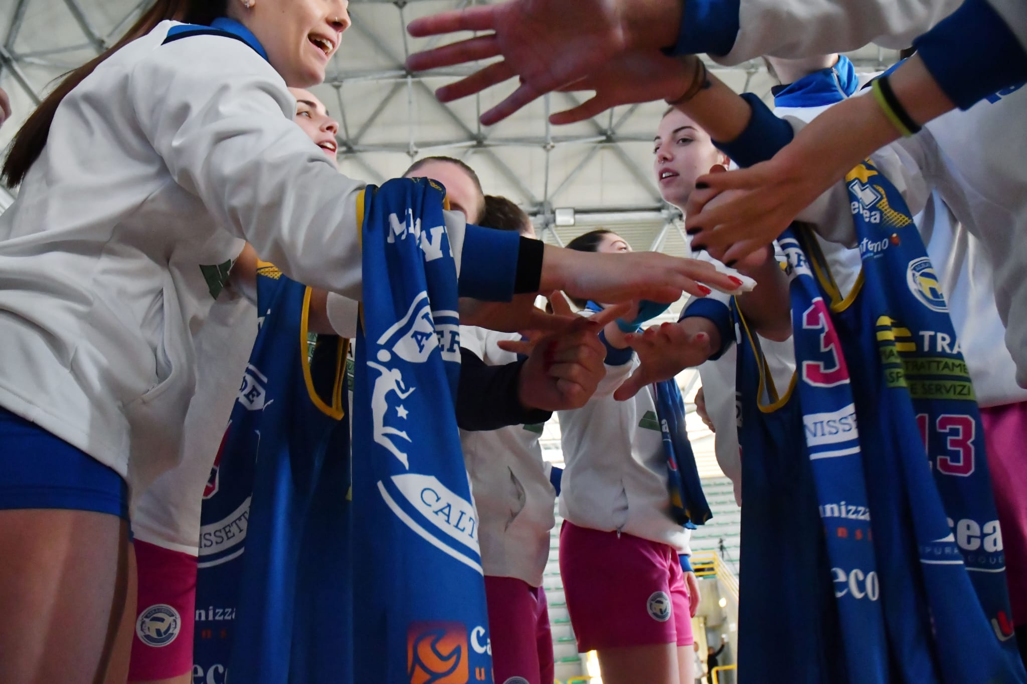 Pallavolo femminile B2. Al via “Aprile terribile” per la Traina: al Pala Cannizzaro c’è la rivelazione Volley Valley Funiviaetna Catania