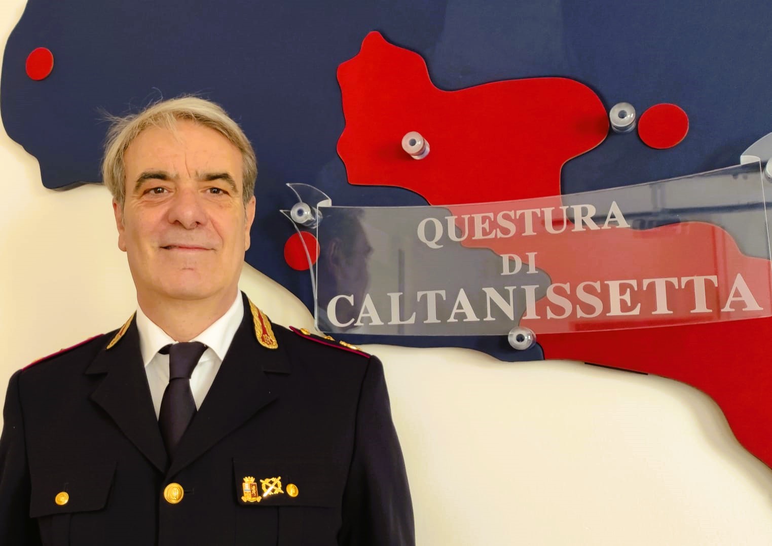 Caltanissetta, il Commissario Capo della Polizia Angelo Tamburello lascia il servizio attivo per raggiunti limiti d’età
