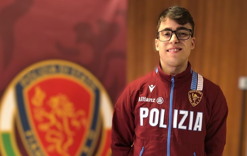 Pesistica. Federico La Barbera (Fiamme Oro Caltanissetta) ha giurato al termine del Corso Allievi della Polizia