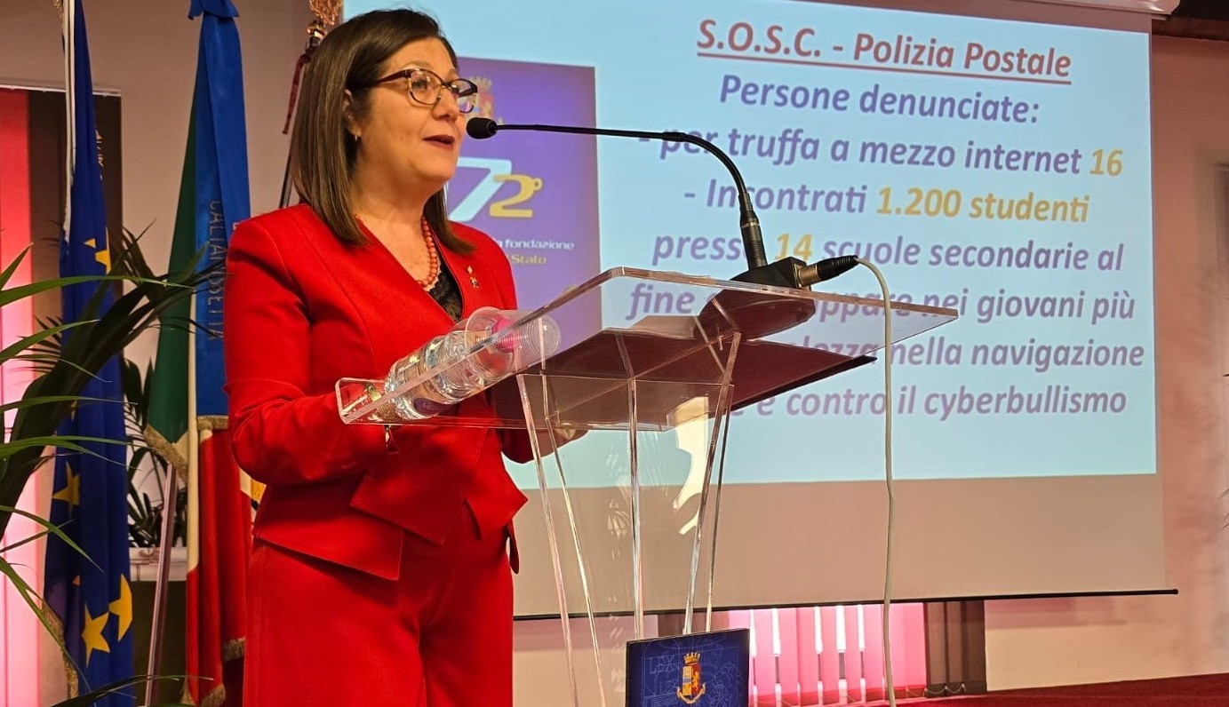 Caltanissetta. Il discorso del  Questore dott.ssa Pinuccia Albertina Agnello nella cerimonia commemorativa per il 172° anniversario della Polizia