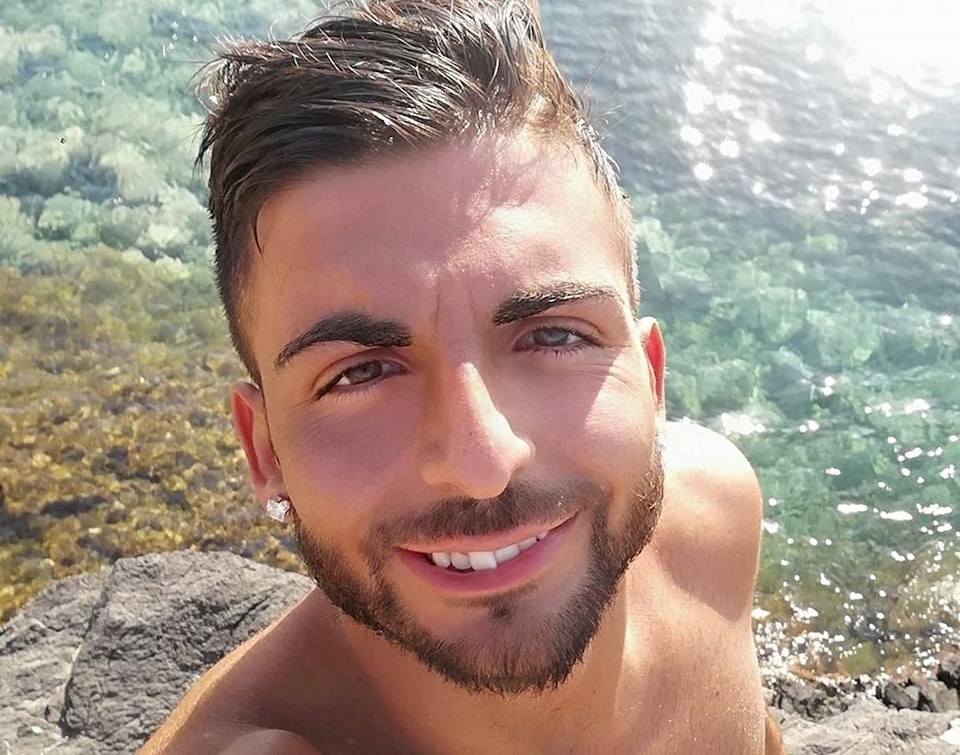 Muore operaio nel Catanese dopo essere rimasto incastrato  tra la cabina e la porta dell’ascensore