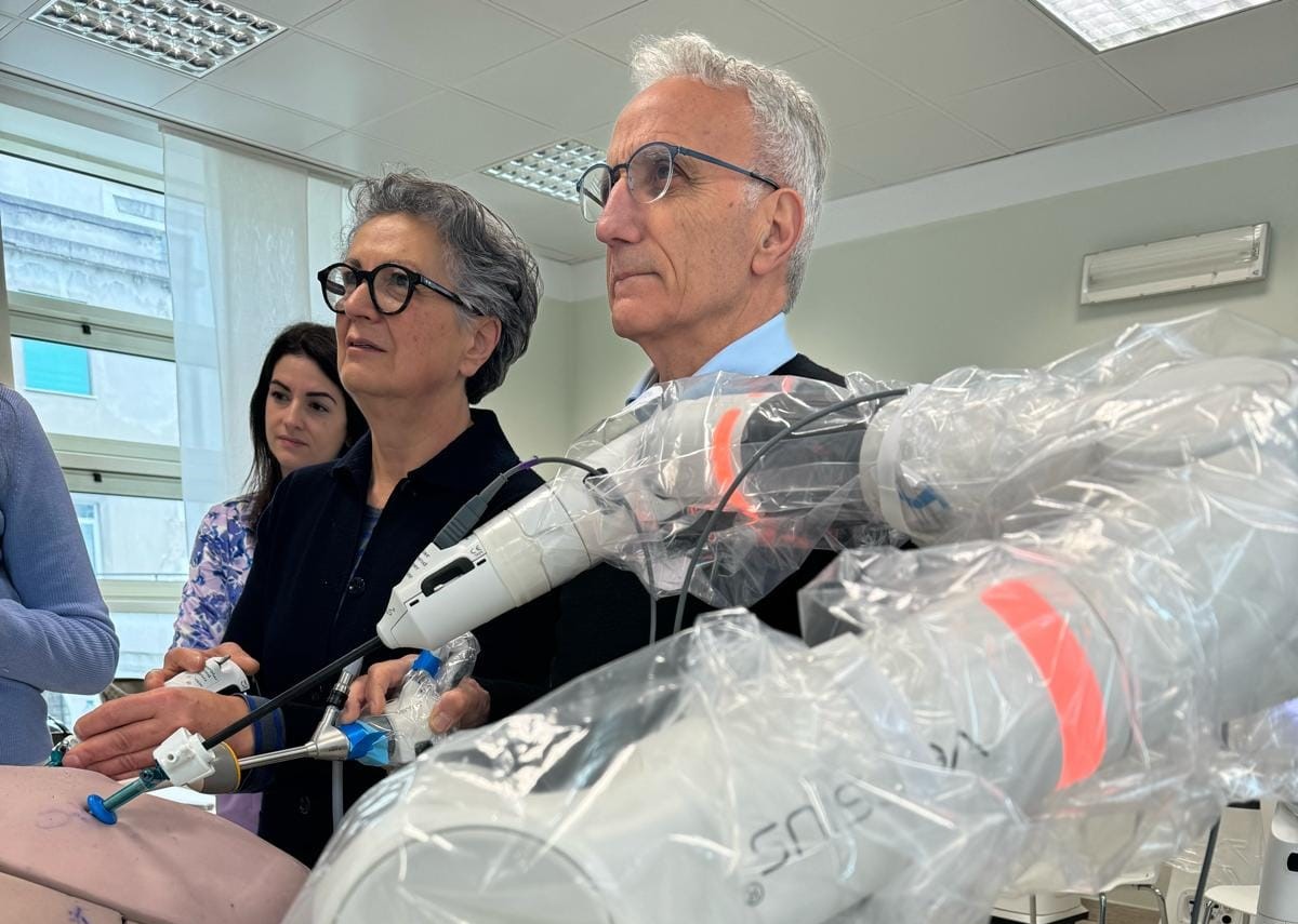 San Cataldo. Quasi completata la formazione dell’équipe di Urologia in Chirurgia Robotica alla Casa di Cura “Regina Pacis”