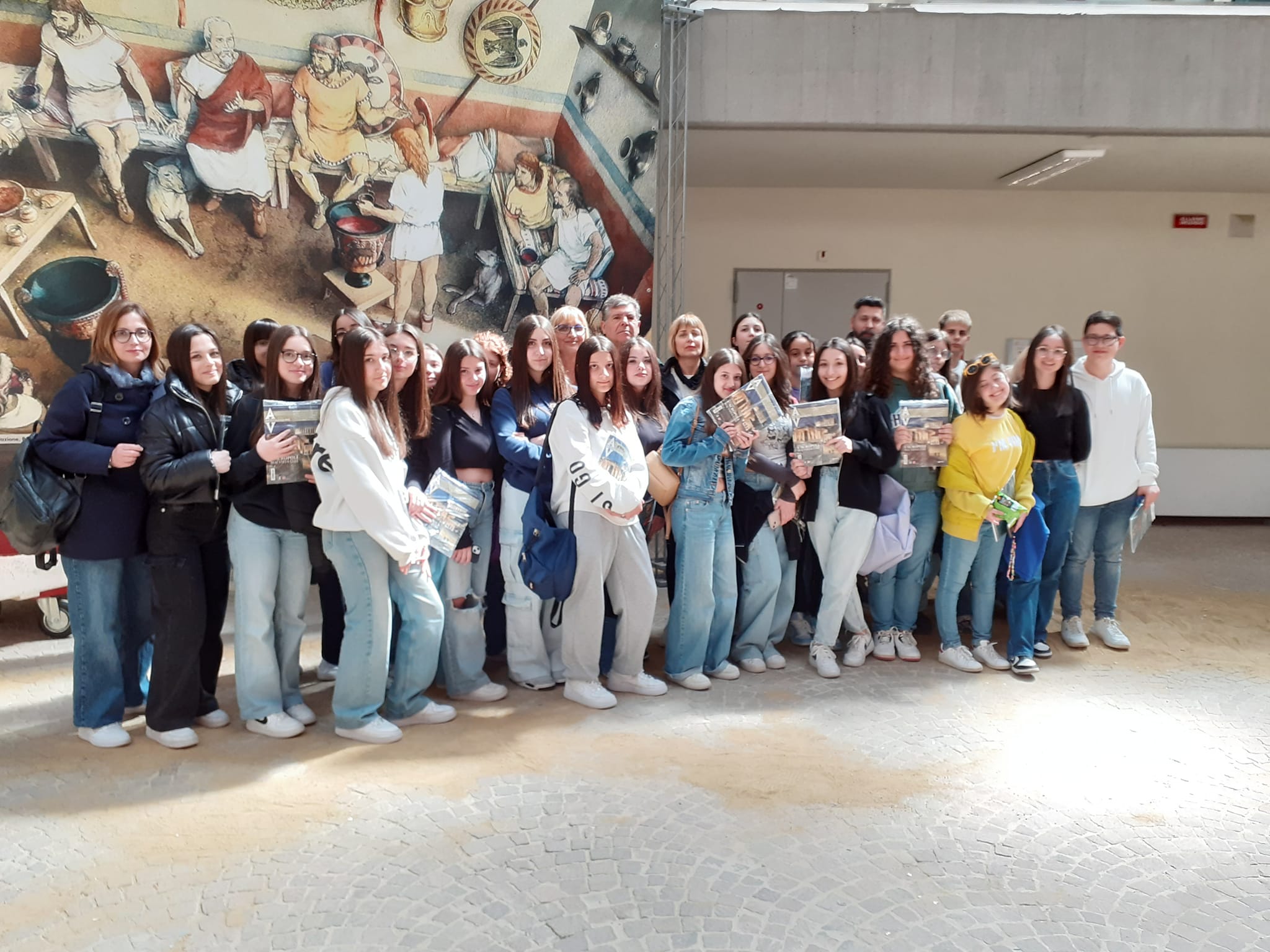 “A scuola di Archeologia”: studenti del Volta e del Russo in visita al Museo Archeologico di Caltanissetta