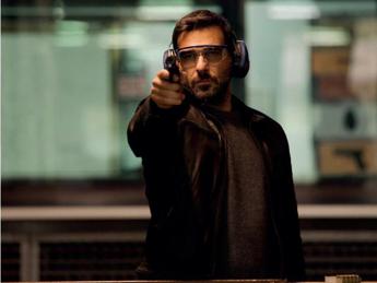 Ascolti tv, ‘Il Clandestino’ su Rai1 vince la serata